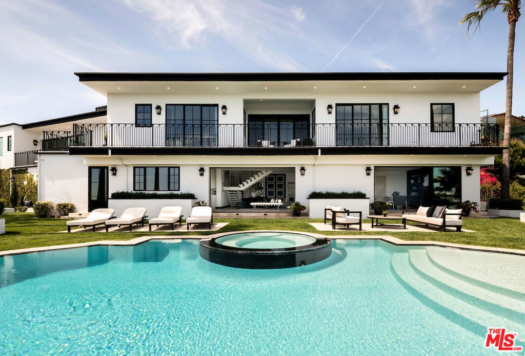 Photo of Listing #25598935