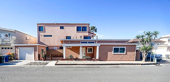 Photo of Listing #V1-32623