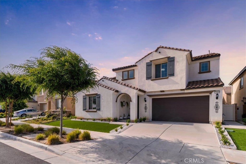 Photo of Listing #IV25229563