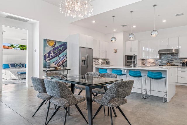 2077 E Nicola Road, Palm Springs