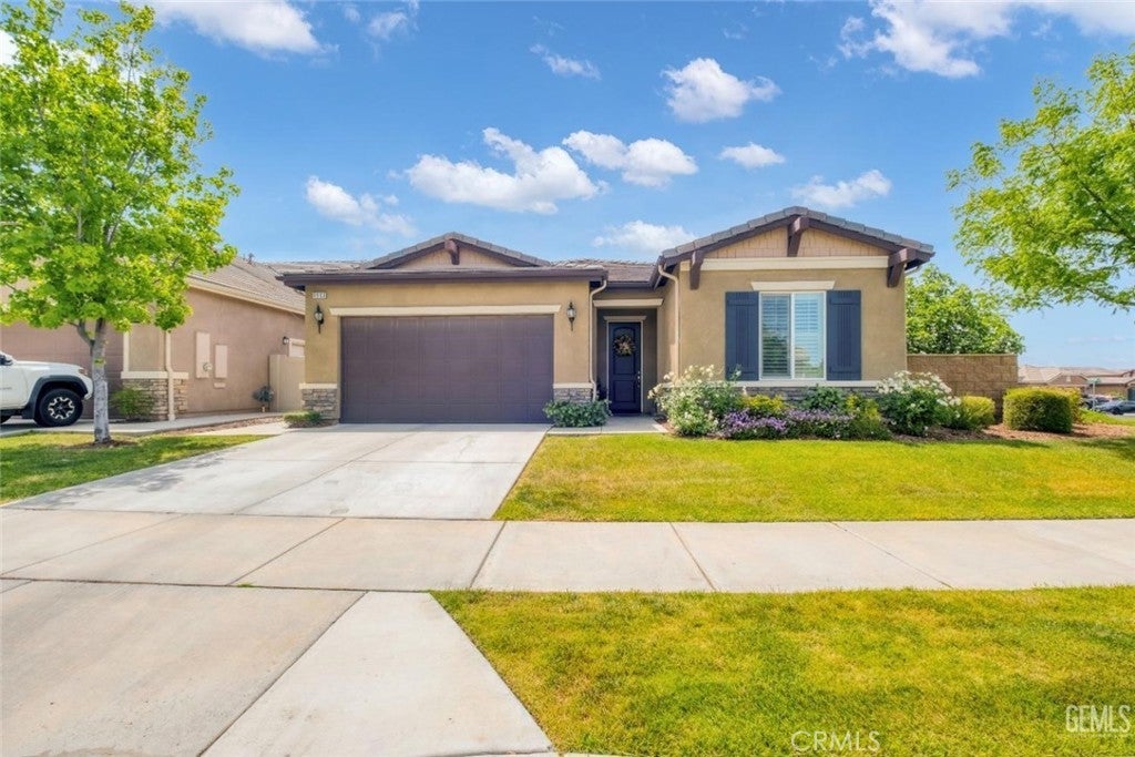 Photo of Listing #SR25230052