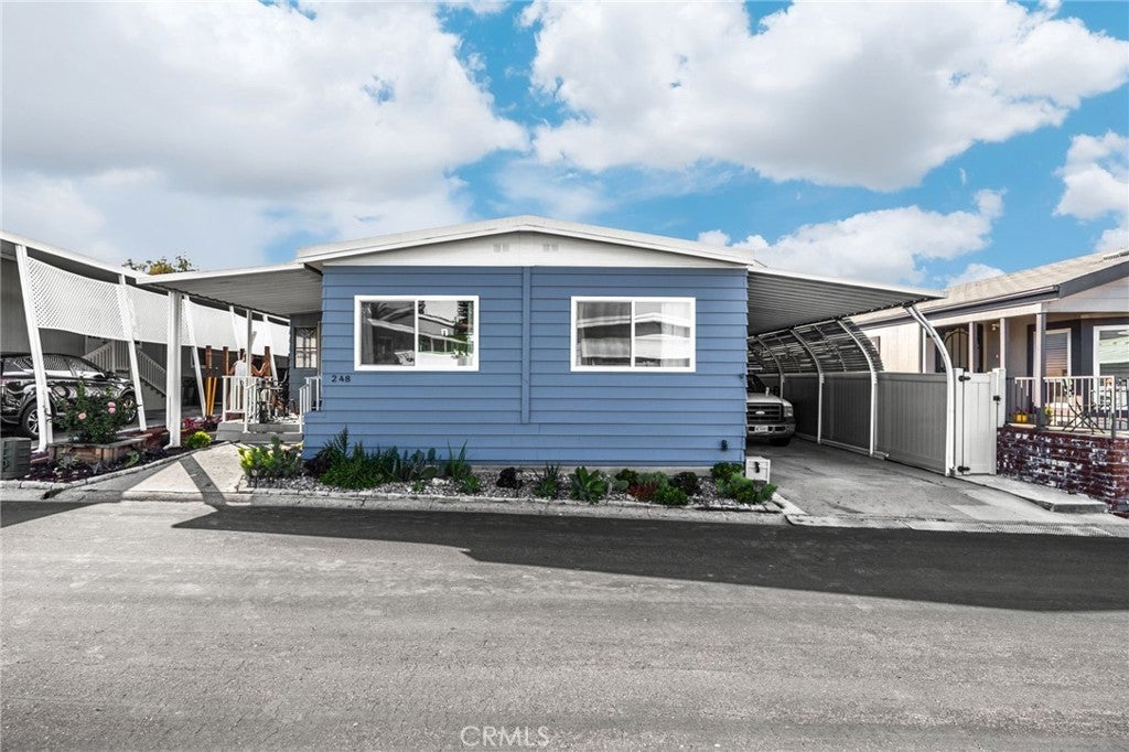 Photo of Listing #PW25230300