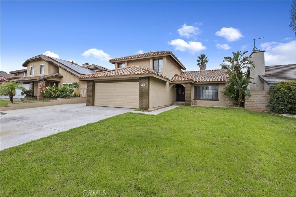 Photo of Listing #IV25221154