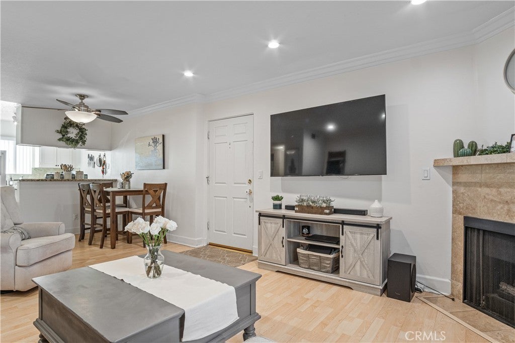 Photo of Listing #SR25230319