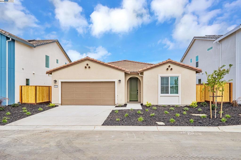 Photo of Listing #41113448