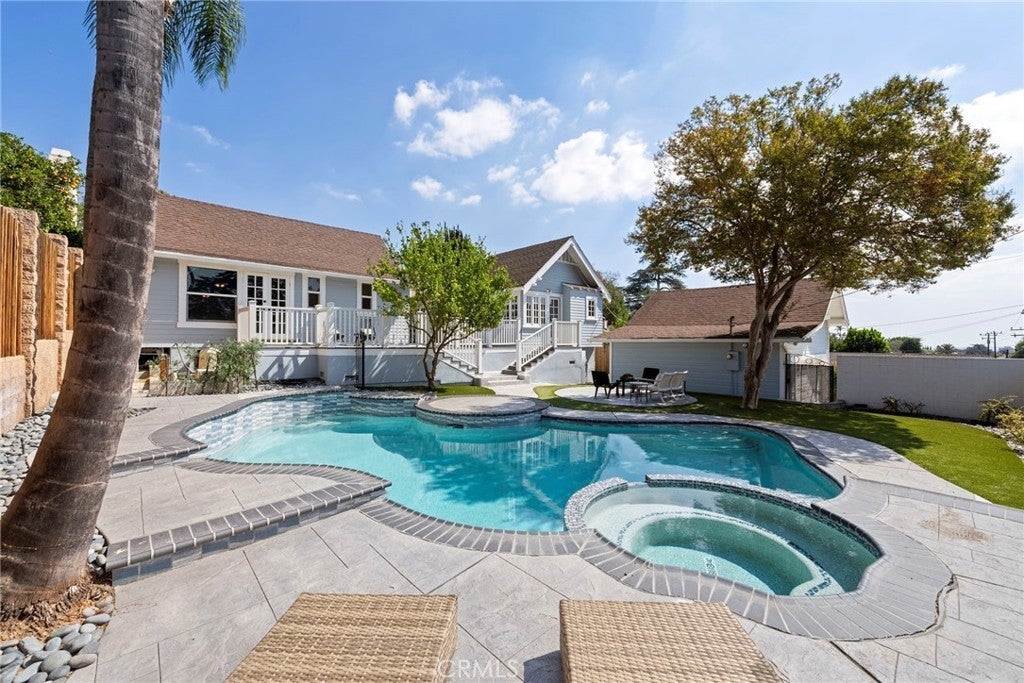 Photo of Listing #PW25230260