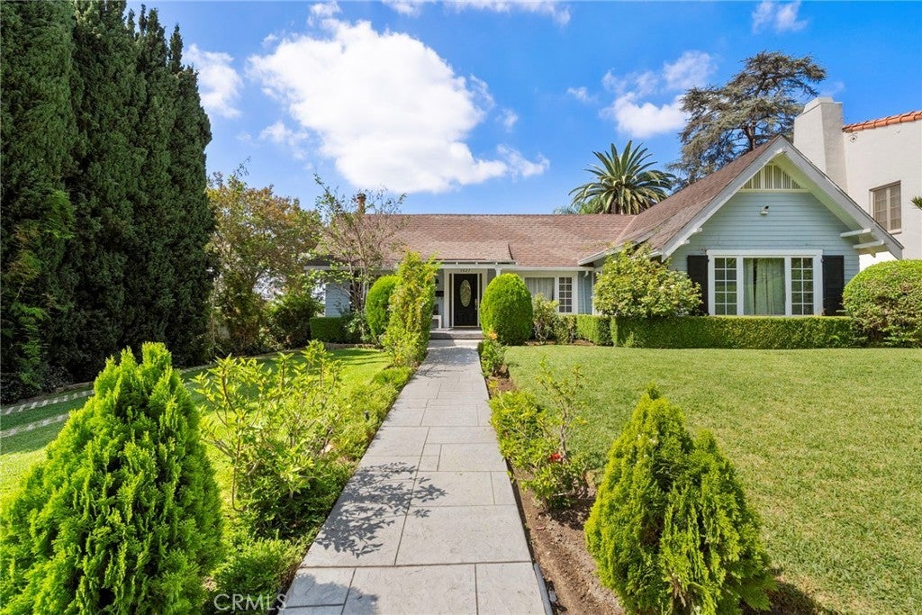 Photo of Listing #PW25230260