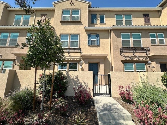 Photo of Listing #SB25223593