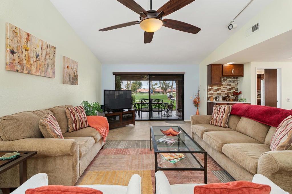 Photo of Listing #219136243DA