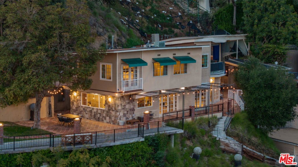 Photo of Listing #25600549