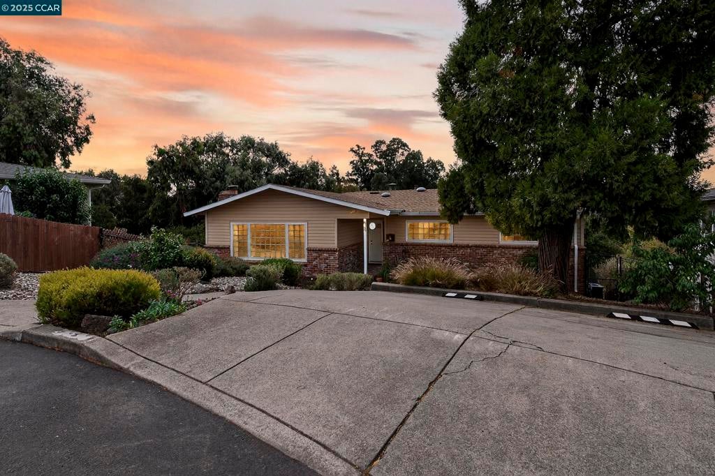 Photo of Listing #41113506