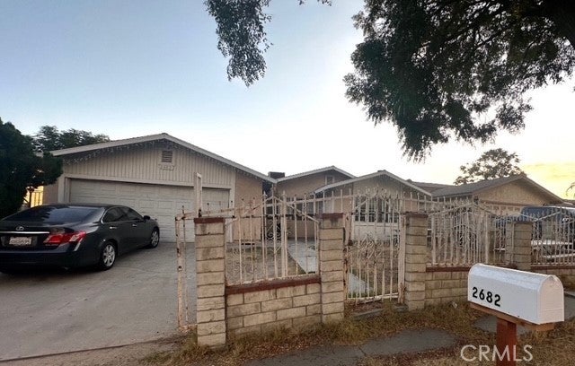 Photo of Listing #IV25227976