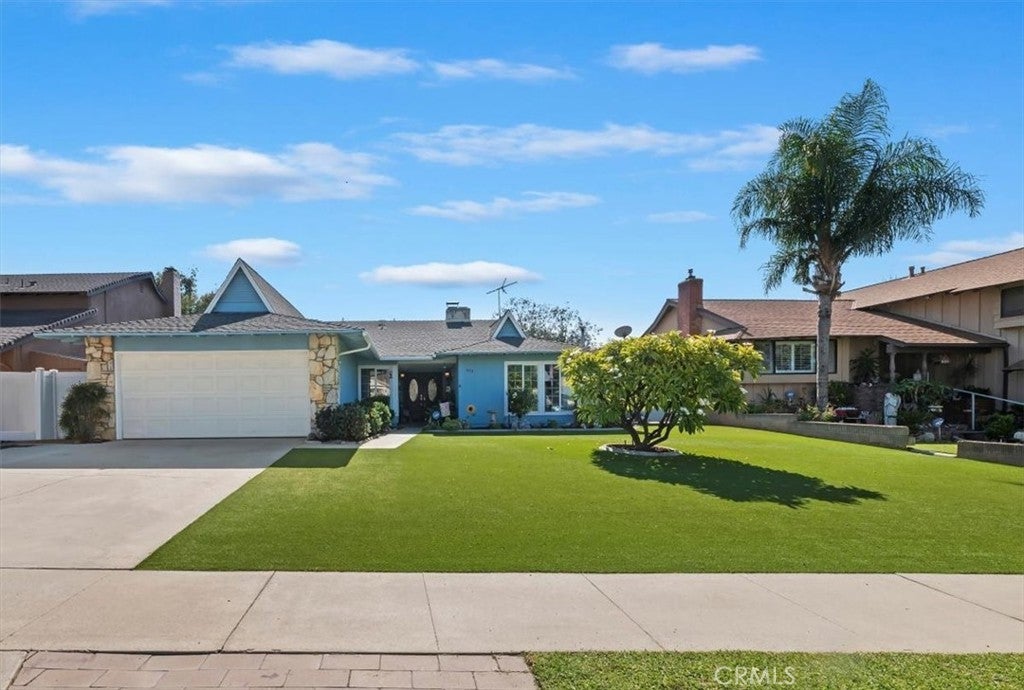 443 Termino Avenue, Corona