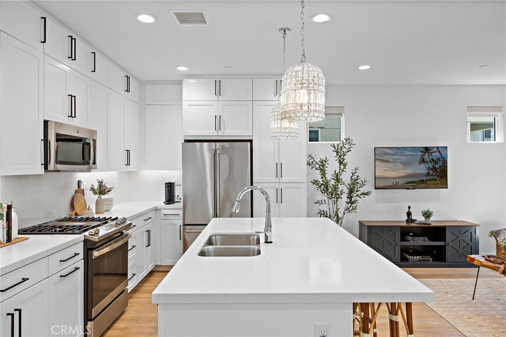 Photo of Listing #OC25230649