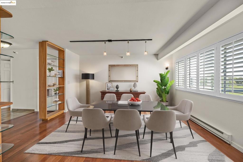 Photo of Listing #41113544