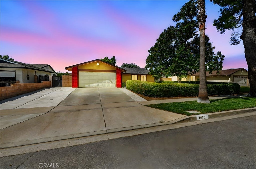 Photo of Listing #SW25229868