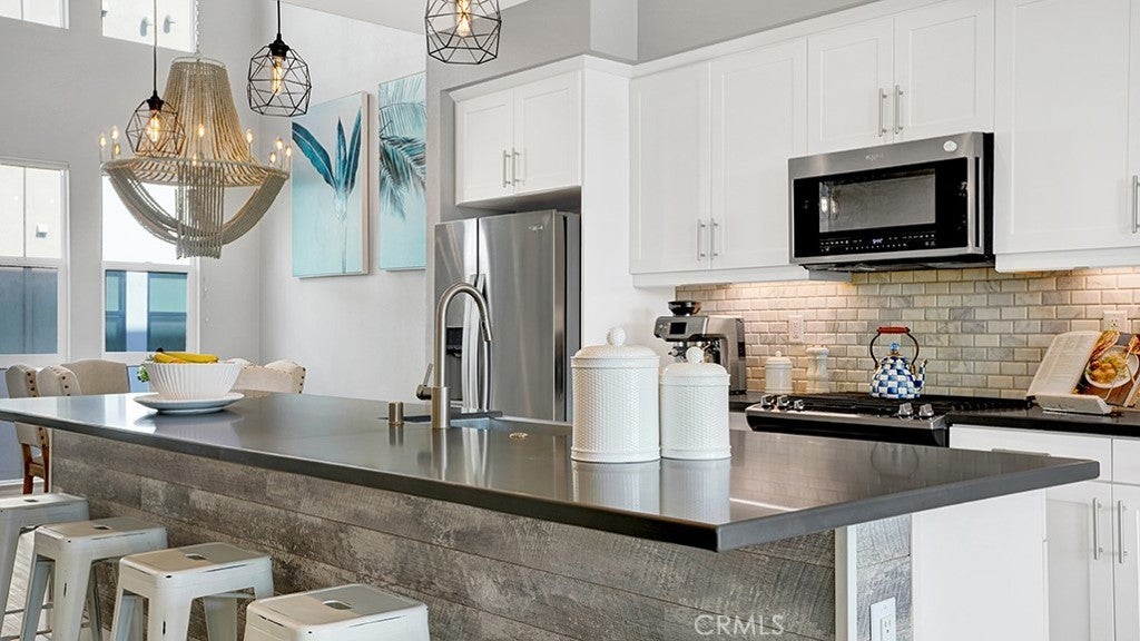 1650 Topanga, Costa Mesa