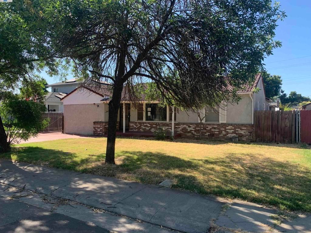 Photo of Listing #41113574