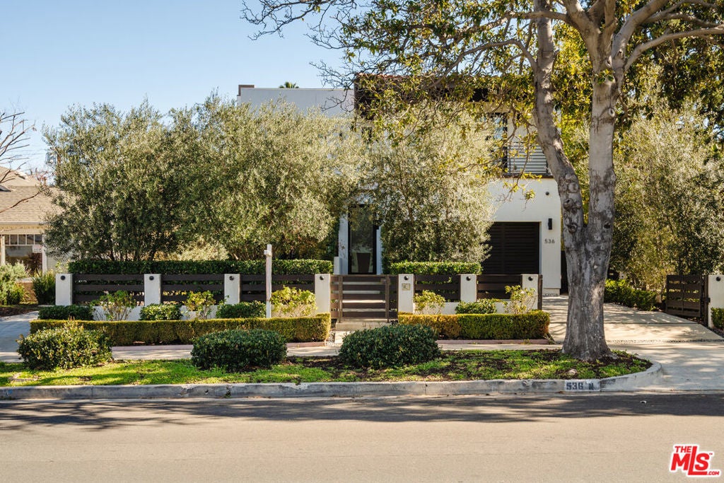 Photo of Listing #25599883