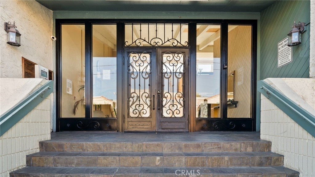 Photo of Listing #SB25231358