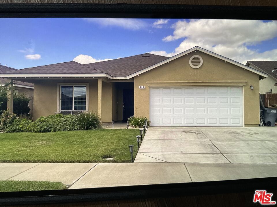 Photo of Listing #25600971