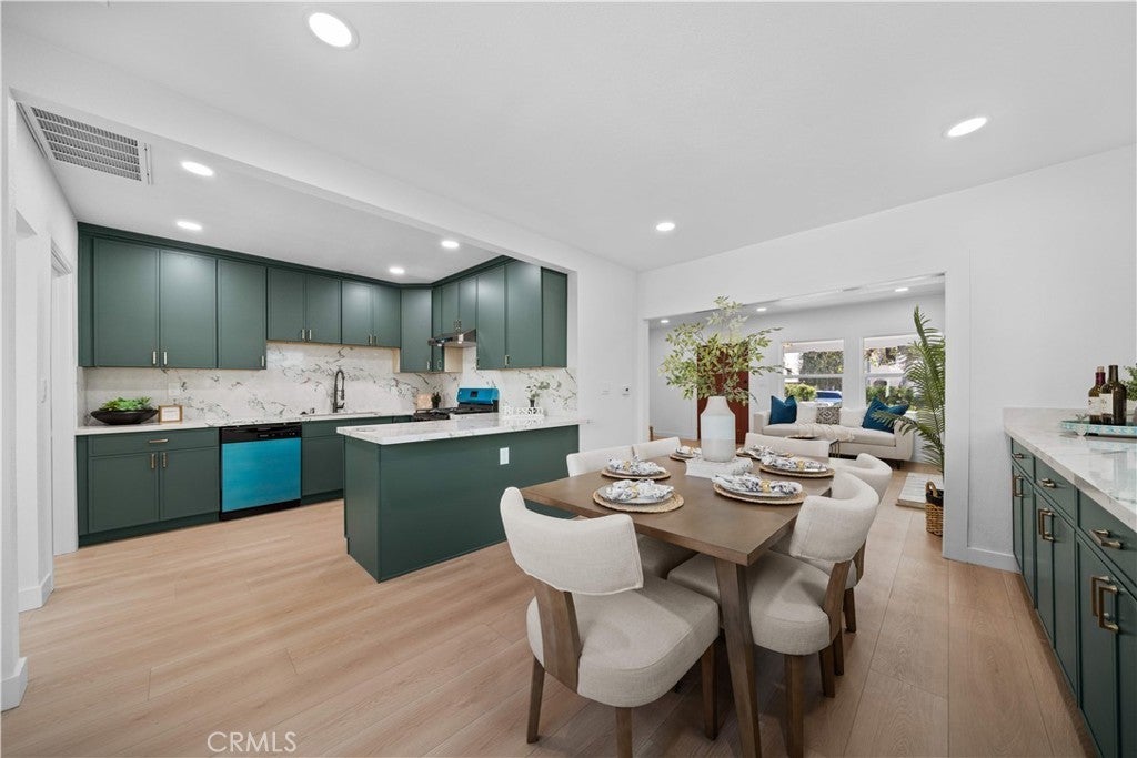 Photo of Listing #OC25231588