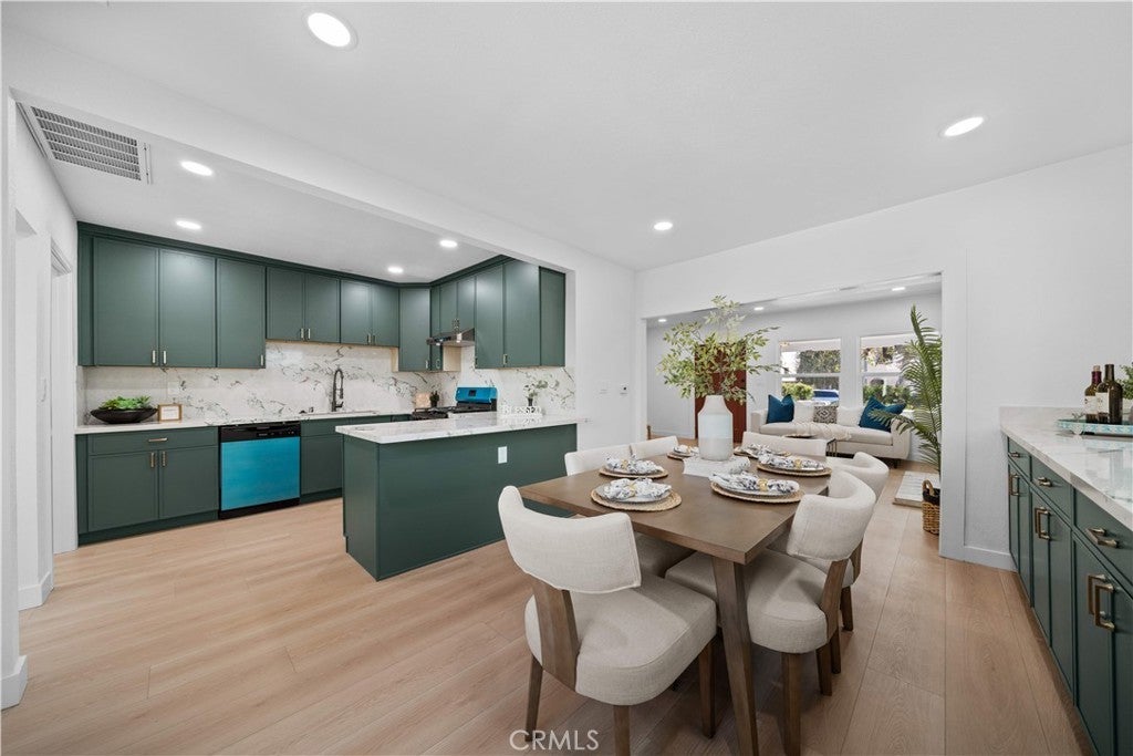 Photo of Listing #OC25231588