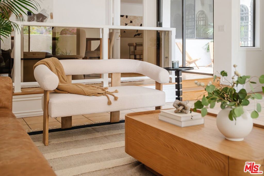 Photo of Listing #25599523