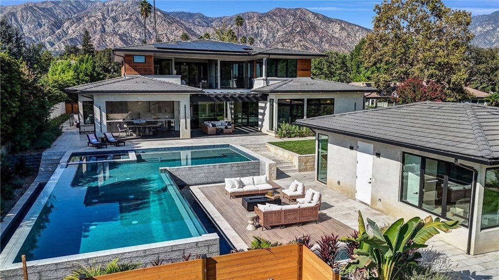 Photo of Listing #WS25143365