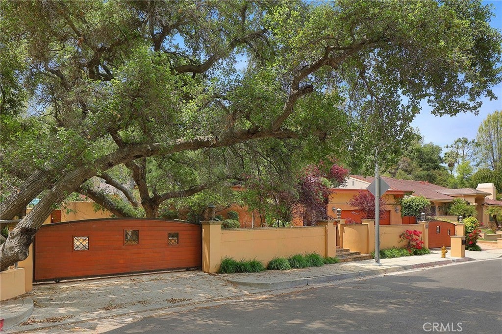 Photo of Listing #SR25231904