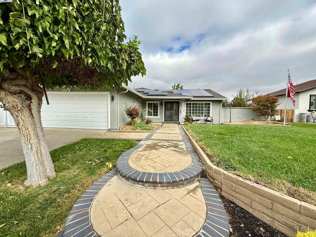 Photo of Listing #41113782