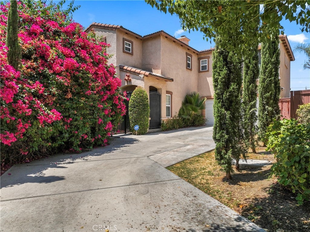 Photo of Listing #IV25232533