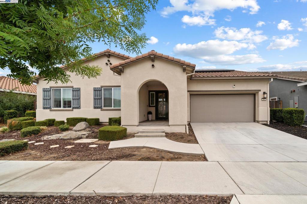 Photo of Listing #41113792