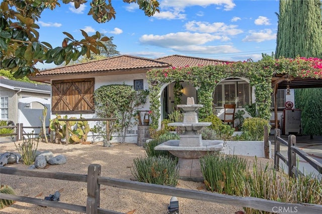 10441 Bloomfield, Toluca Lake