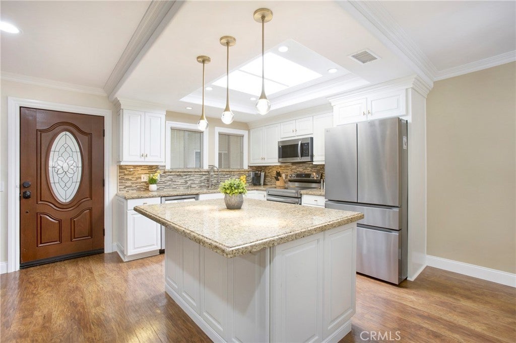 Photo of Listing #NP25231503