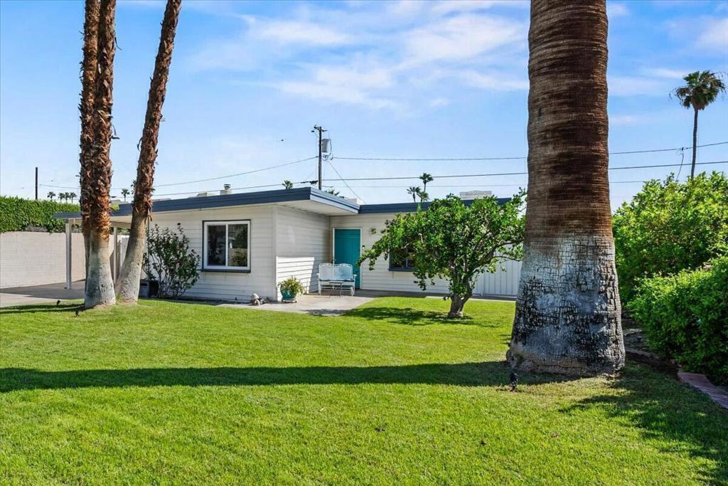 572 Calle Marcus, Palm Springs