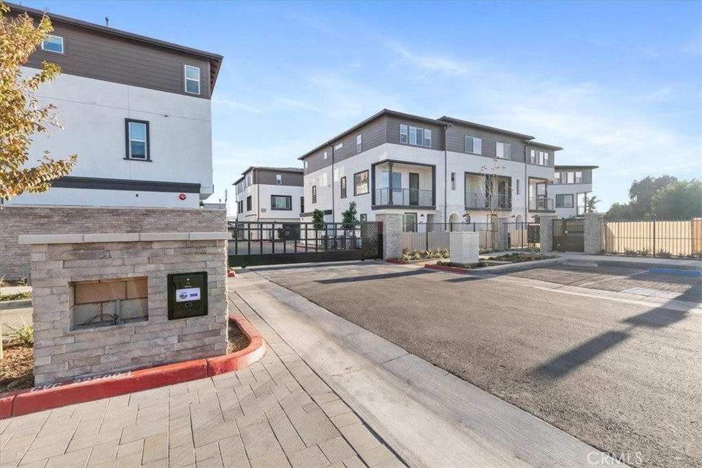 Photo of Listing #CV25232645