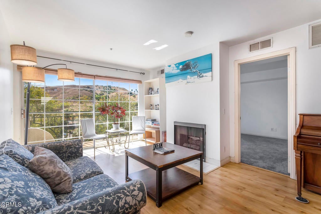 Photo of Listing #P1-24412