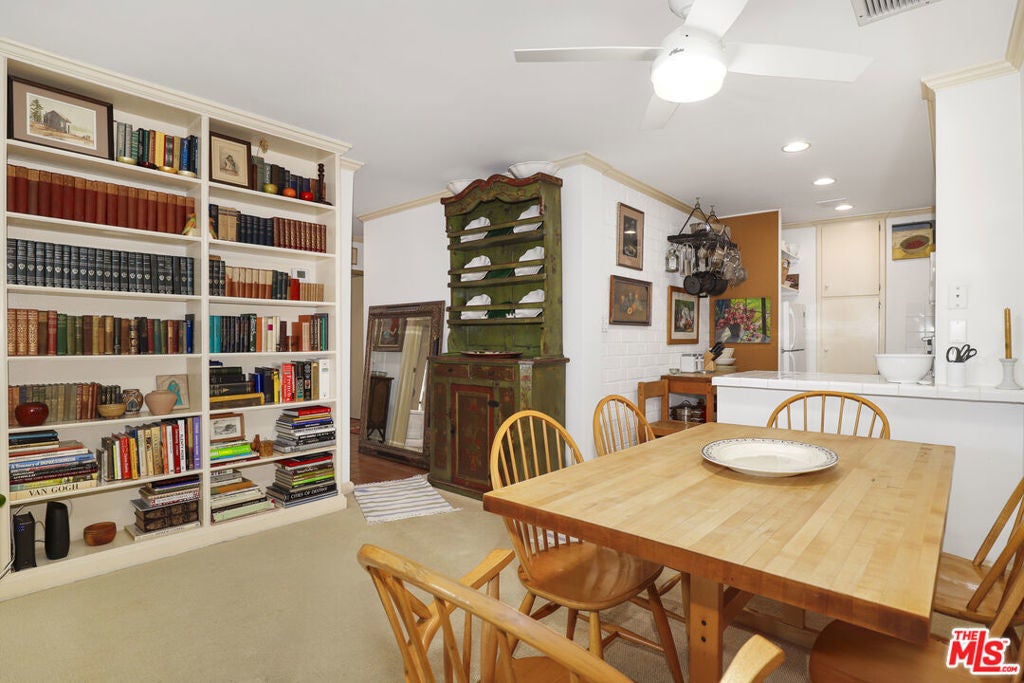 Photo of Listing #25600817