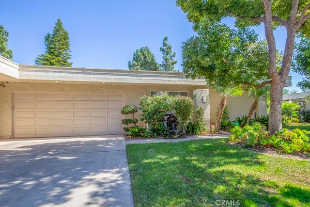 5582 Via Dicha # B, Laguna Woods
