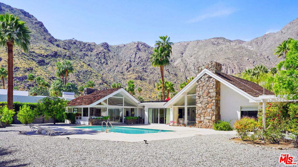722 High Road, Palm Springs