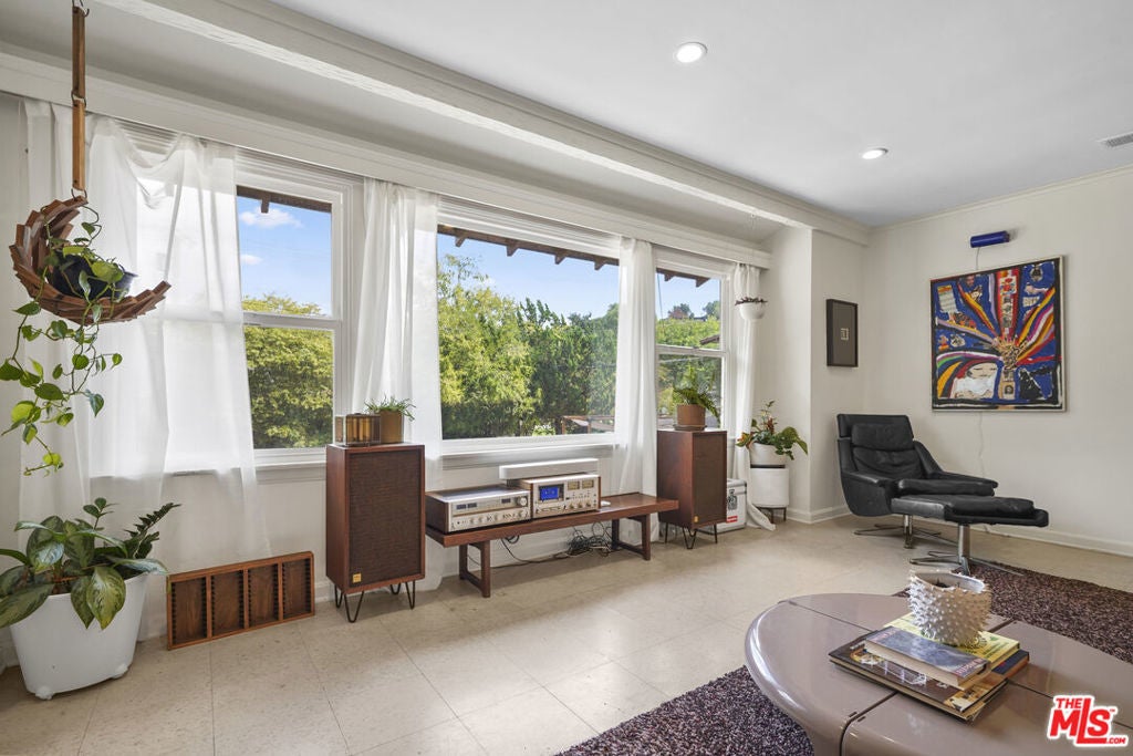 Photo of Listing #25578029