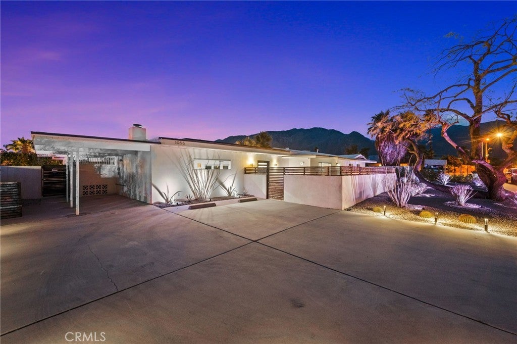 1055 Racquet Club, Palm Springs
