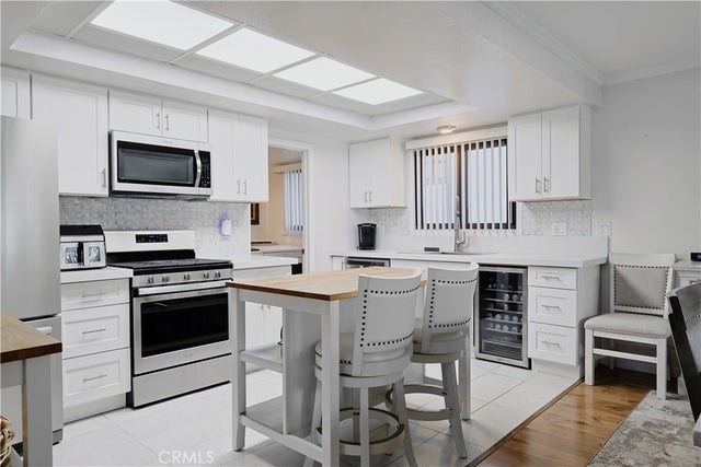 212 E Imperial Avenue A, El Segundo.