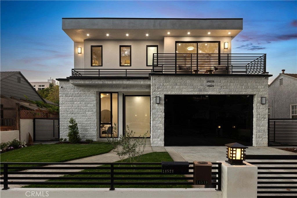 Photo of Listing #SR25233227