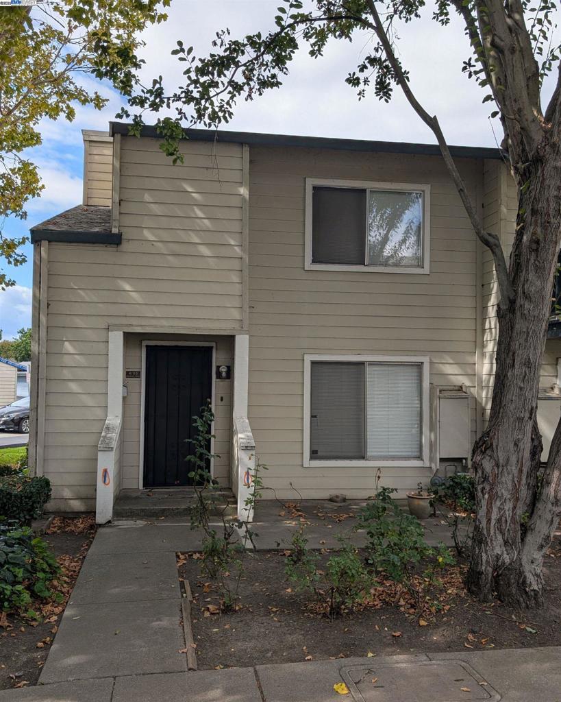 Photo of Listing #41113975