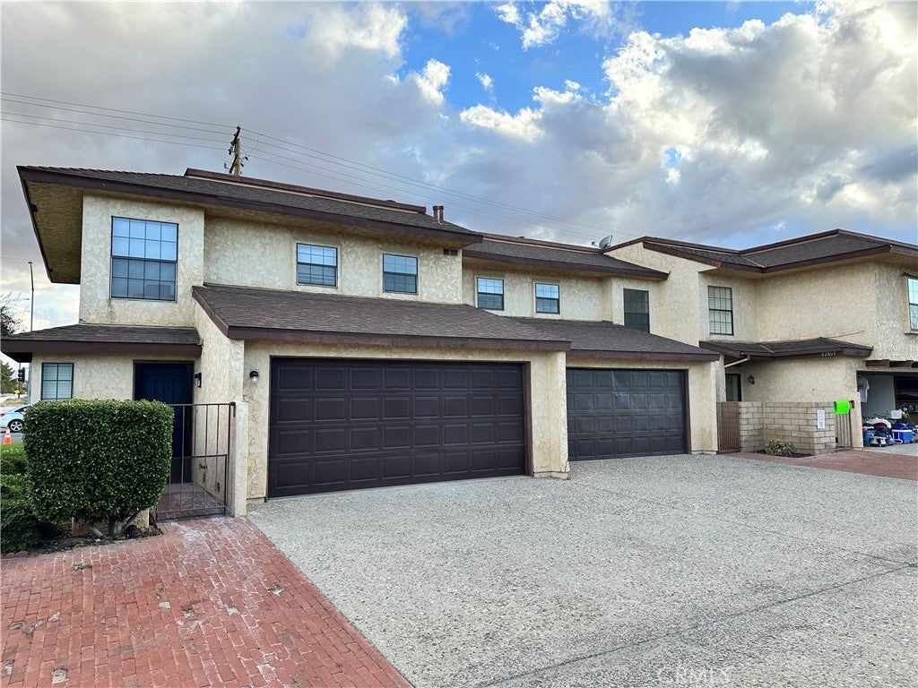 Photo of Listing #SR25234440