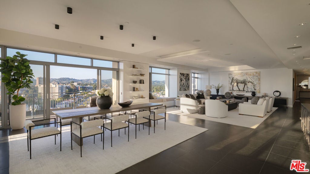 Photo of Listing #25602381