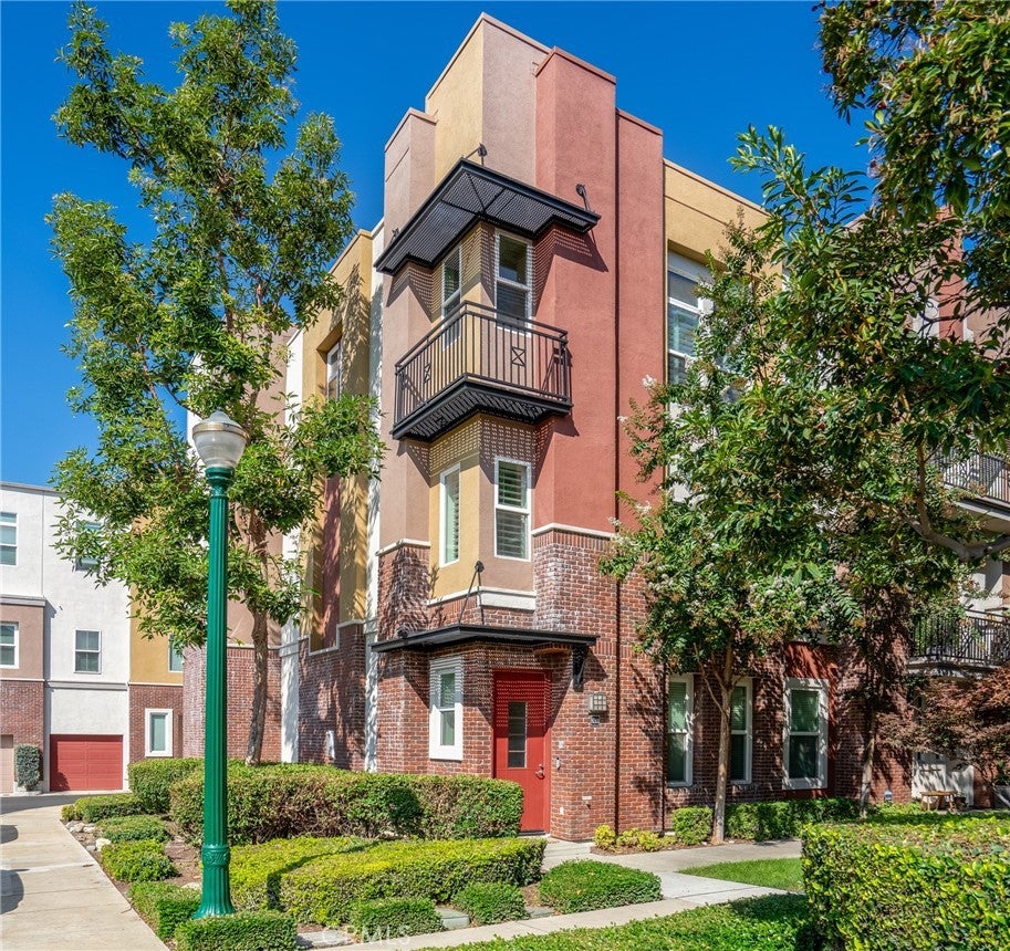 Photo of Listing #CV25224019