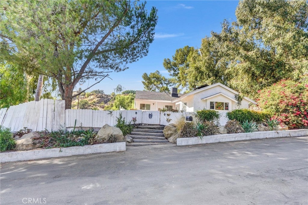 Photo of Listing #SR25234879